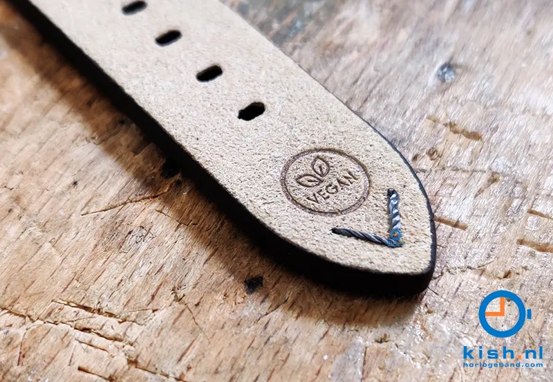 Vegan watchstrap 18mm dark brown