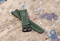 Casio G-Shock GST-W130 horlogeband groen leer - wit stiksel