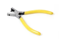 Watchstrap hole puncher tool - oval