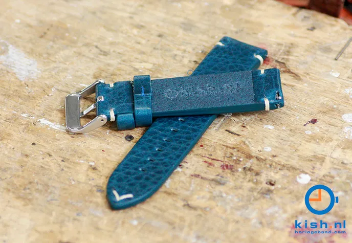 Watchstrap 20mm vintage blue leather
